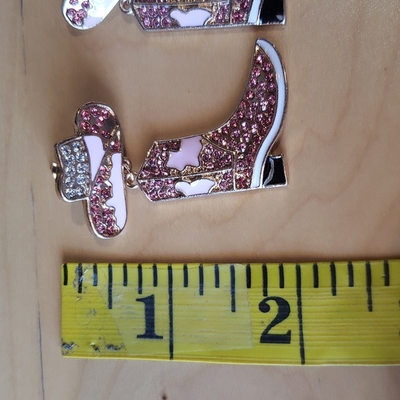 RETRO Boots  Women'S Drop Earrings nwot - Picture 4 of 5
